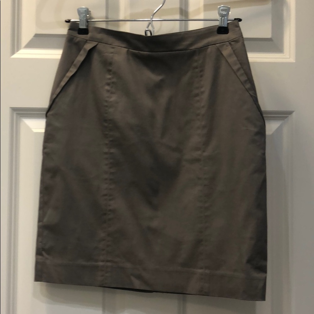 H&M Taupe pencil skirt